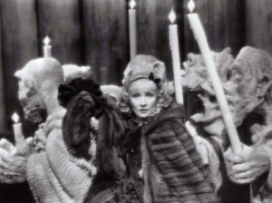 Josef von Sternberg: The Scarlet Empress. Copyright: Paramount.